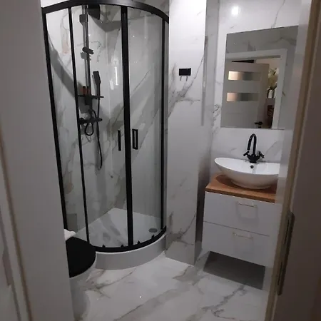 Palmowy Zakatek 2 Dla Rodziny Deluxe דירה סרוק